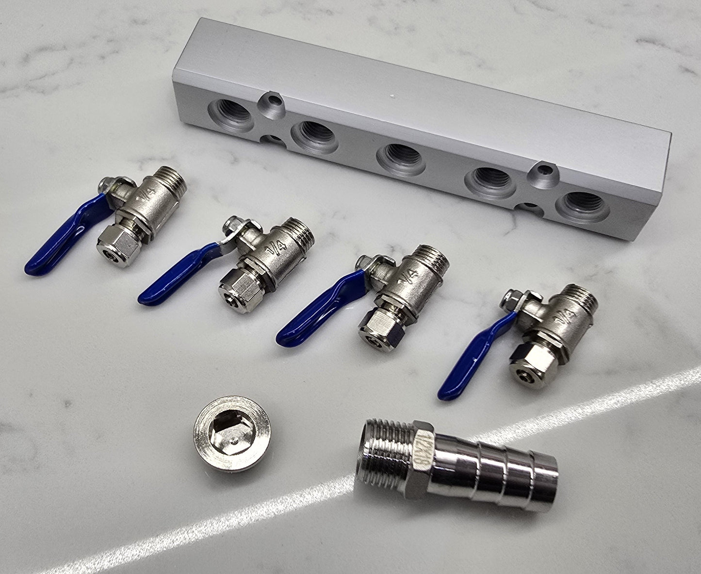 MANIFOLD BLOCK WITH TAPS 6 5 4 3 2 WAY