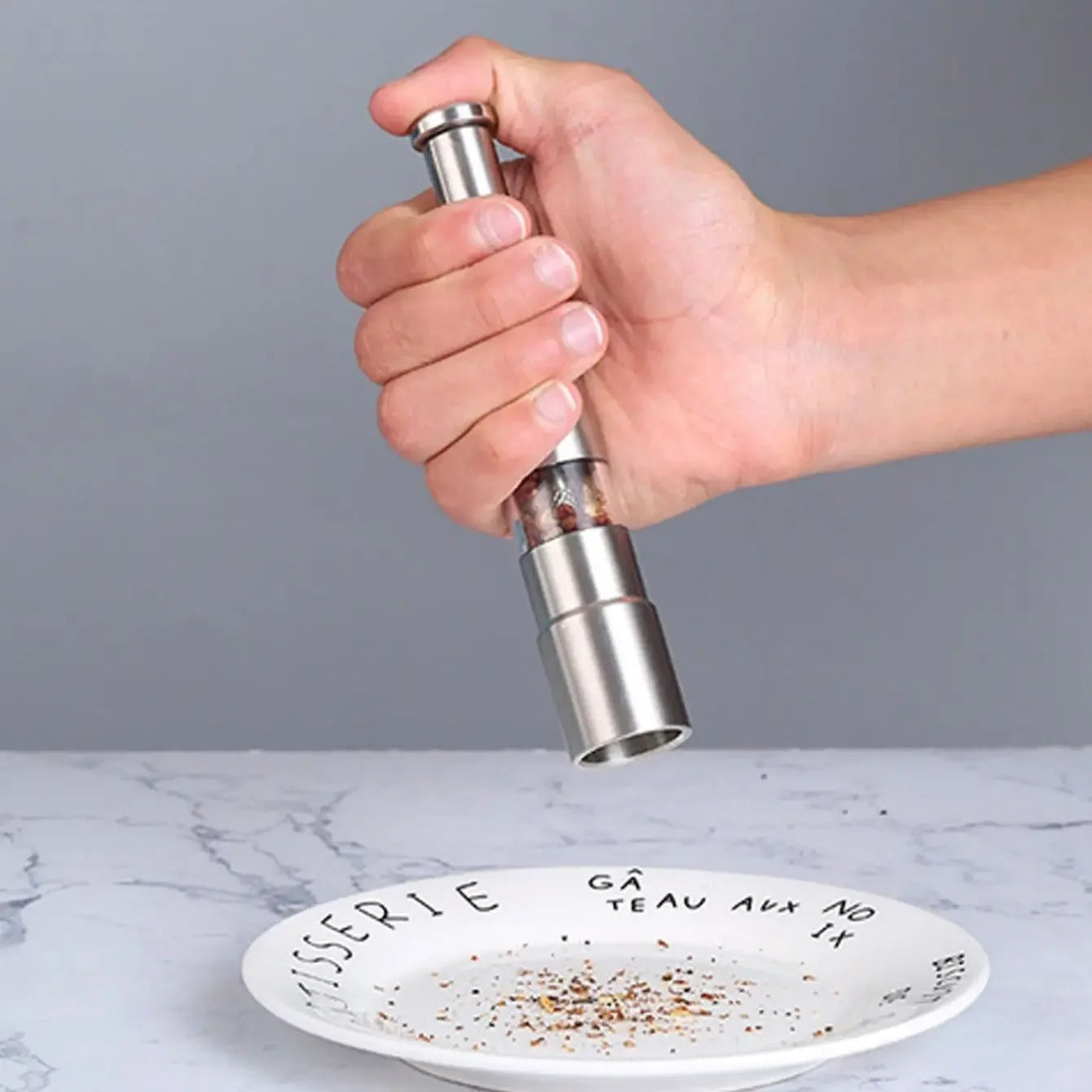 STAINLESS STEEL PEPPER MILL GRINDER