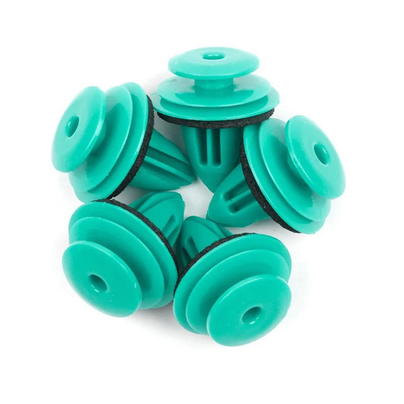 100 x CAR TRIM PANEL CLIPS